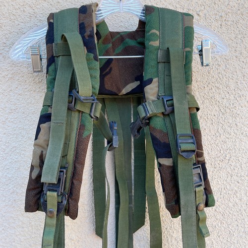 Authentic army molle - us,